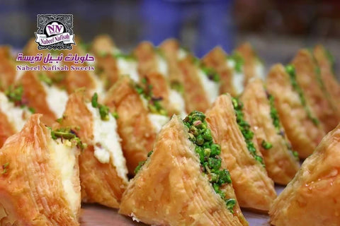 Cream Warbat and Pistachio Warbat وربات بالقشطة & وربات بالفستق ١قطعة