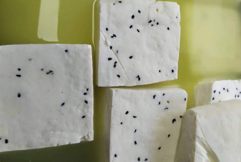 White Cheese 1 kg   كيلو جبنة بلدية مع حبة البركة
